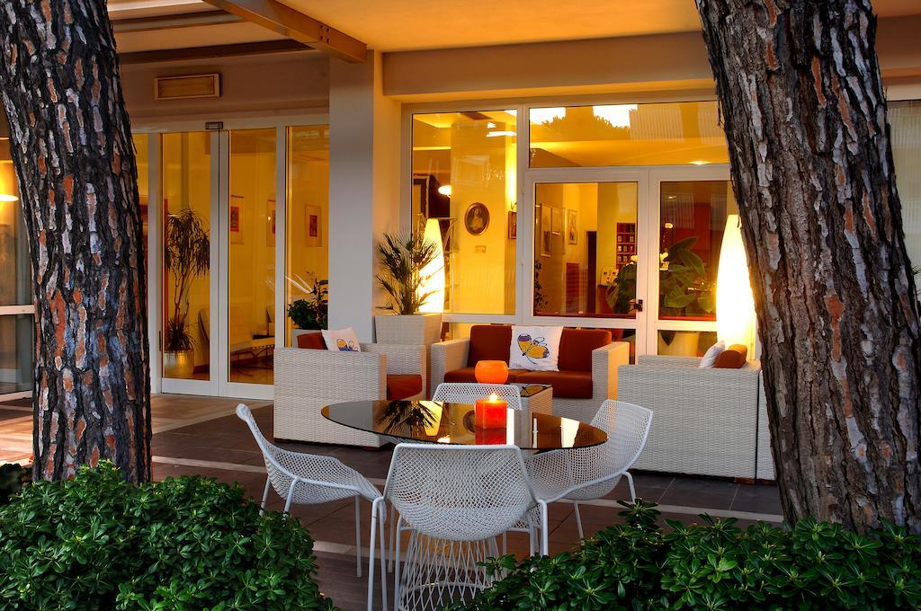 Hotel Eros Residence Cervia Exterior foto